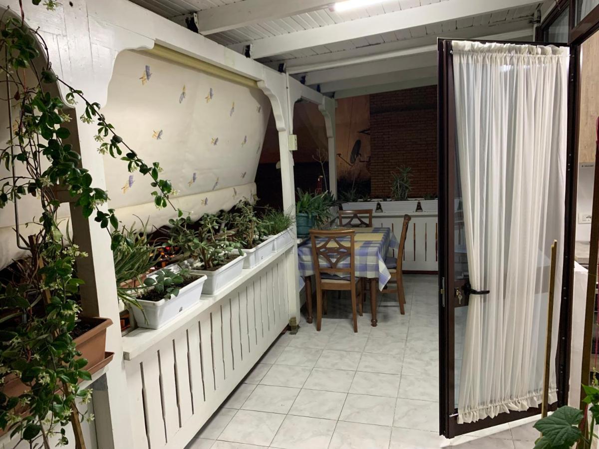 Veranda Apartment Tirana Esterno foto
